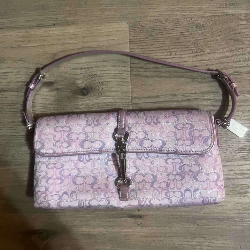 Rare vintage 2004 lilac coach hampton purse